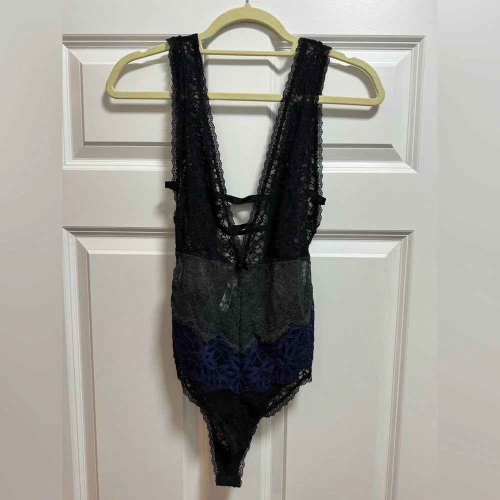 Free People Intimately Black and Blue Lace Bodysuit - Picture 4 of 11